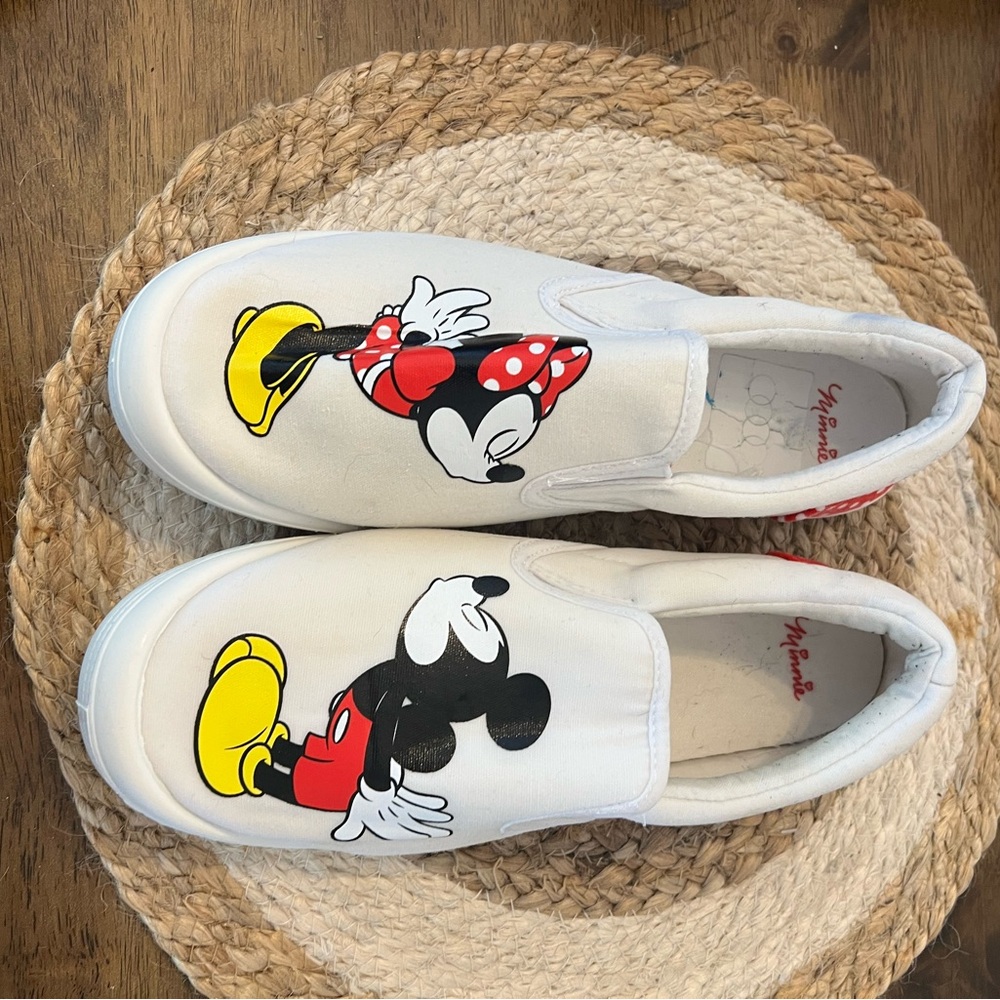 Disney Minnie Mouse White and Red Canvas Shoes